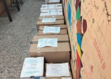 Powiększ zdjęcie Paczki przygotowane do rozwiezienia.