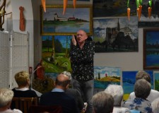 Powiększ zdjęcie Spotkanie z aktorem Pawłem Burczykiem