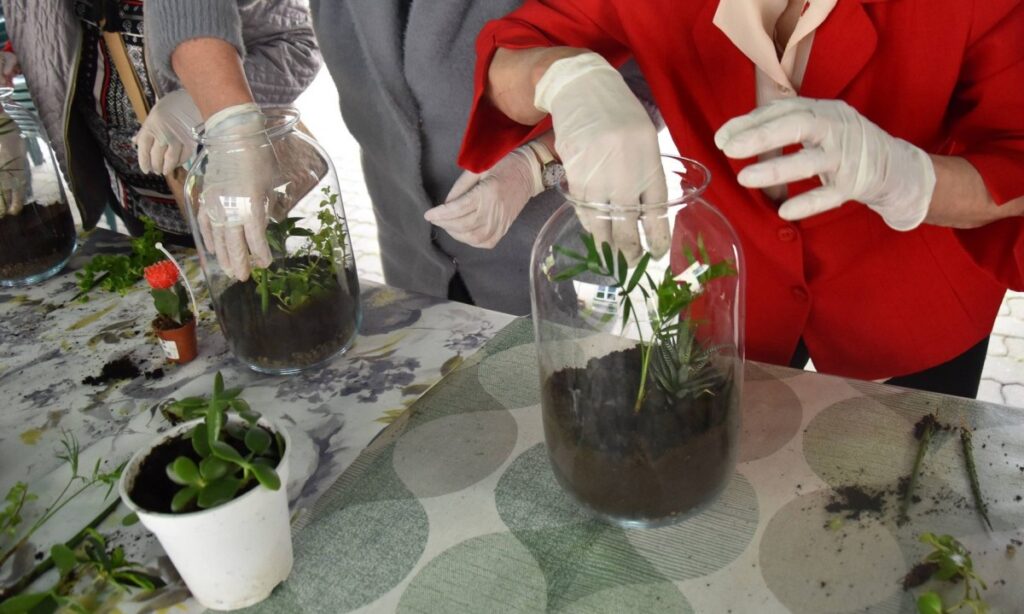 Las w szkle - warsztaty z rękodzieła.