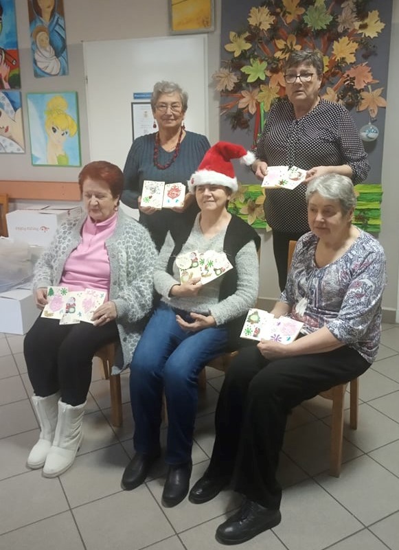 Przygotowanie kartek świątecznych