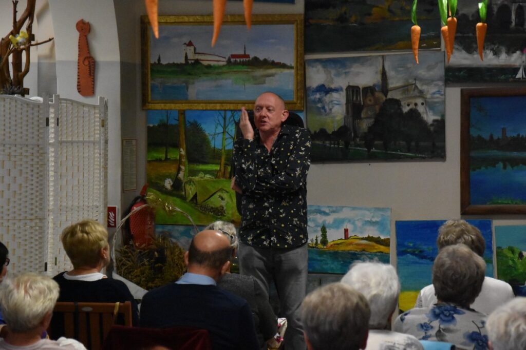 Spotkanie z aktorem Pawłem Burczykiem