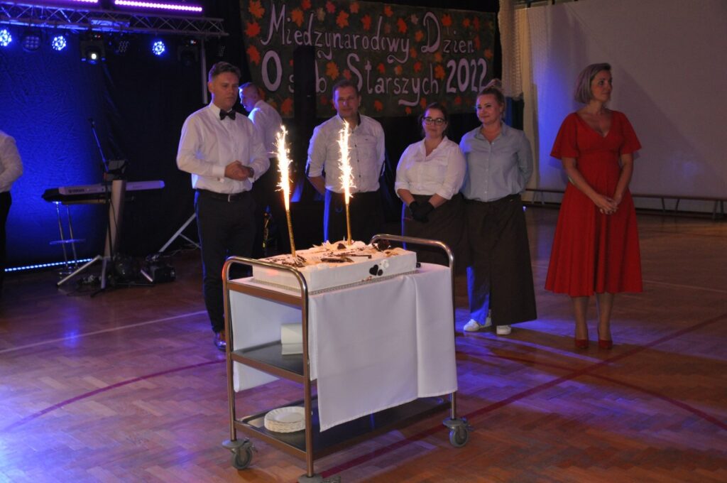Wspólna zabawa podczas balu